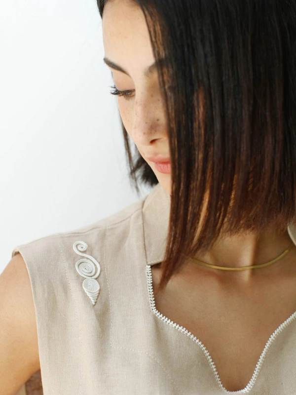 Robe sans manches en Lin Beige avec Grandes Fentes Maison HL Couture