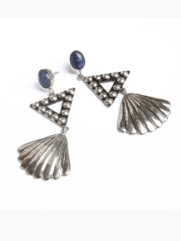 Fibulas Shells Earrings Yelli Jewels