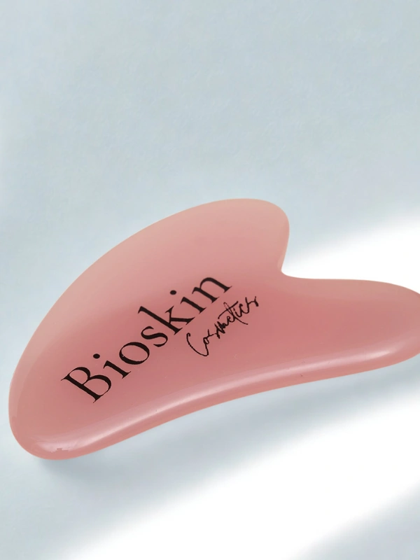 Pierre-de-GUA-SHA-Bioskin-cosmetics