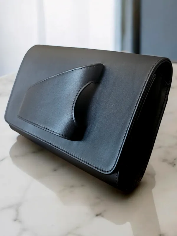 Beretta-Noir-La-Bedouine