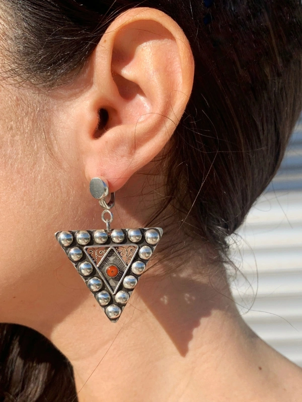 Boucles d’oreilles Fibula Studs Yelli Jewels