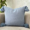 Housse coussin artisanale à pompons Bleu ciel Ajbir