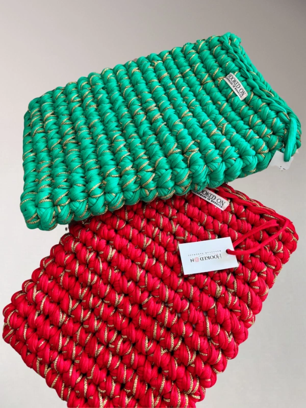 Pochette Kindle ou livre avec Fil doré/ argenté HookedOn