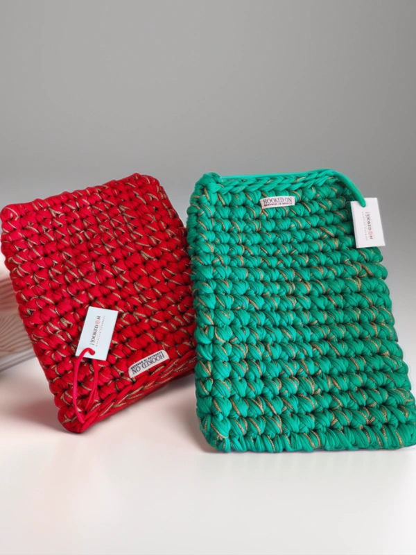 Pochette Ordi avec Fil doré argenté HookedOn