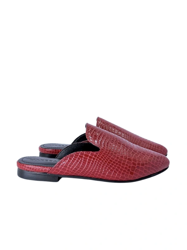 Babouches en Cuir Rouge Makeba