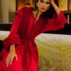 Caftan en Velours Rouge Brodé Yassandyass