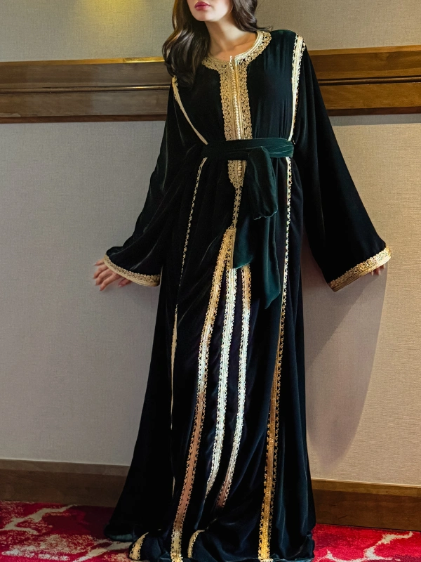 Caftan en Velours avec Mejdoule Yassandyass