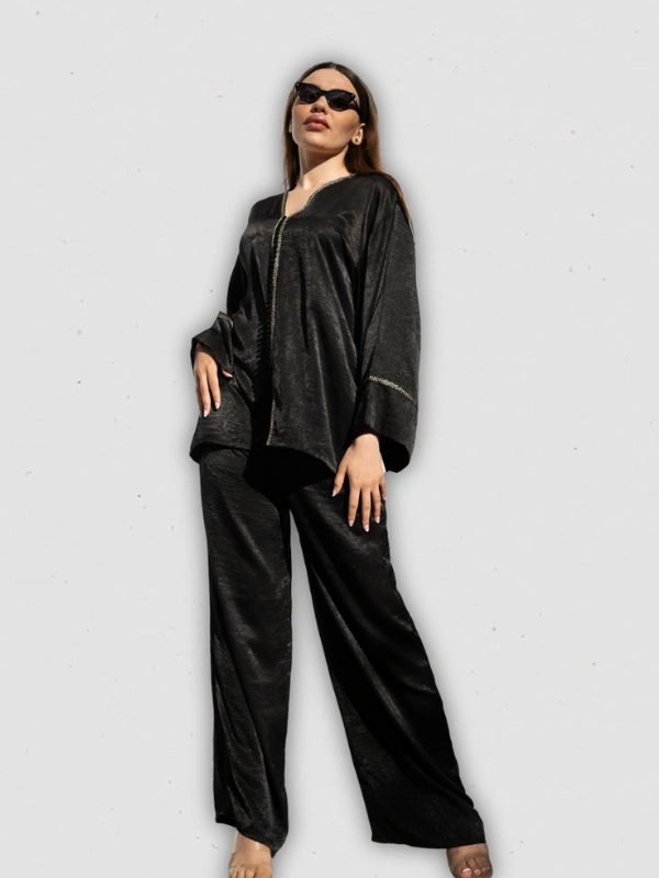 Ensemble Noir avec Akaad Milsouls