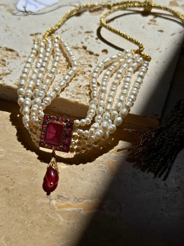 Amira Choker Bordeaux Ava Heritage