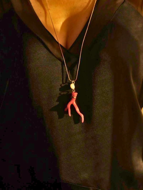 Sautoir Corail et Perles Naturelles Magenta Jewellery