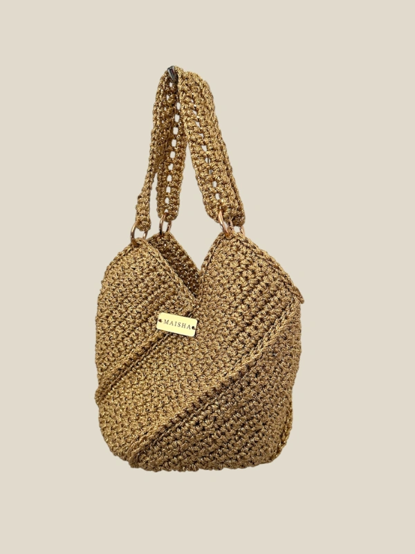 Le Hnia Studio Maisha