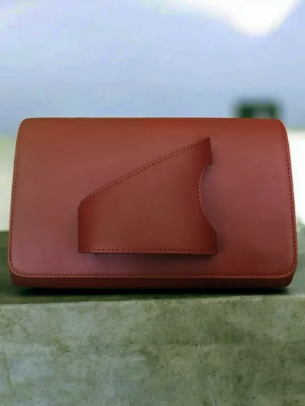 BERETTA-Bordeaux-La-bedouine