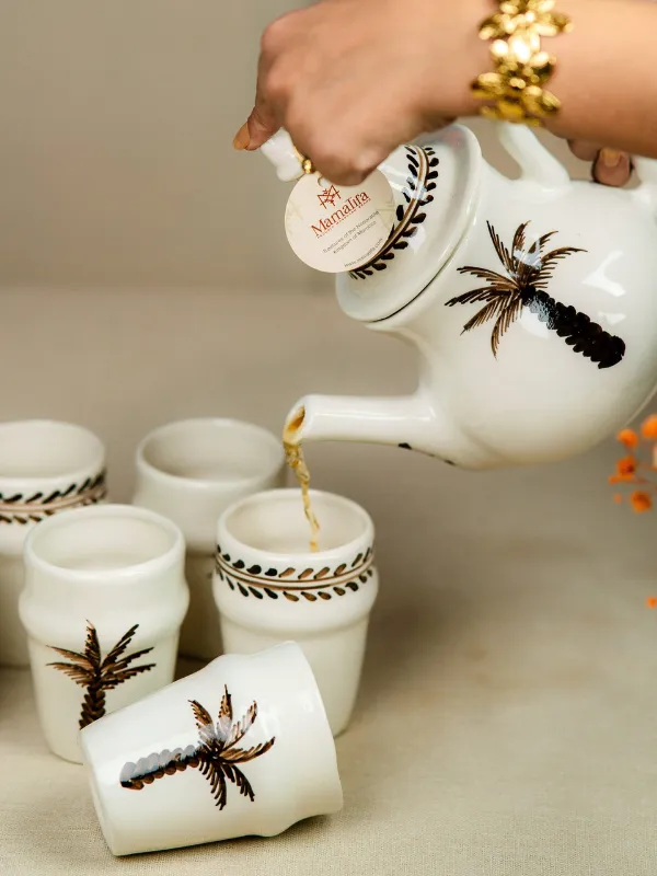 Tea-time-a-la-marocain-Palms-marron-Mamatifa