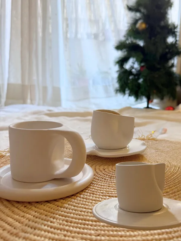 Trio-coffee-cups-3-tasses-au-prix-dune-Atelier-milk