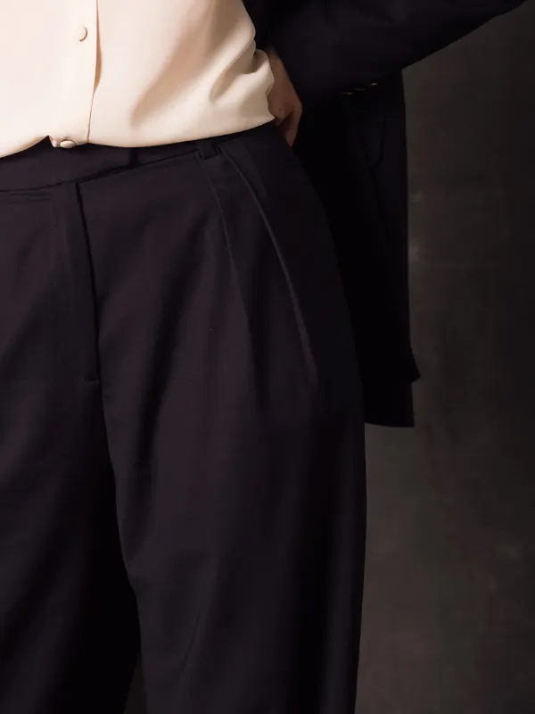 Aksel-le-pantalon-intemporel-Navy-AliceMathis