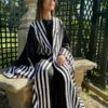 Abaya-black-white-MF07-Hara-Nomade