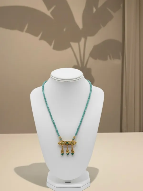 LEssentiel-Azur-Majesty-jewelry