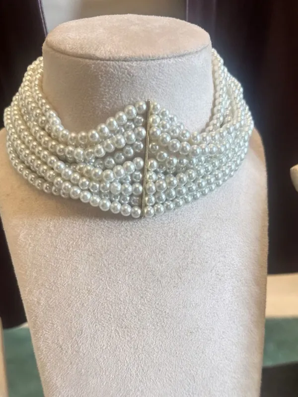 Limperial-de-Nacre-Majesty-Jewelry