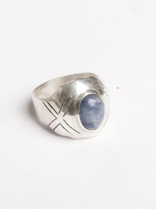 Azul-Reverie-Signet-Ring-Yelli-jewels