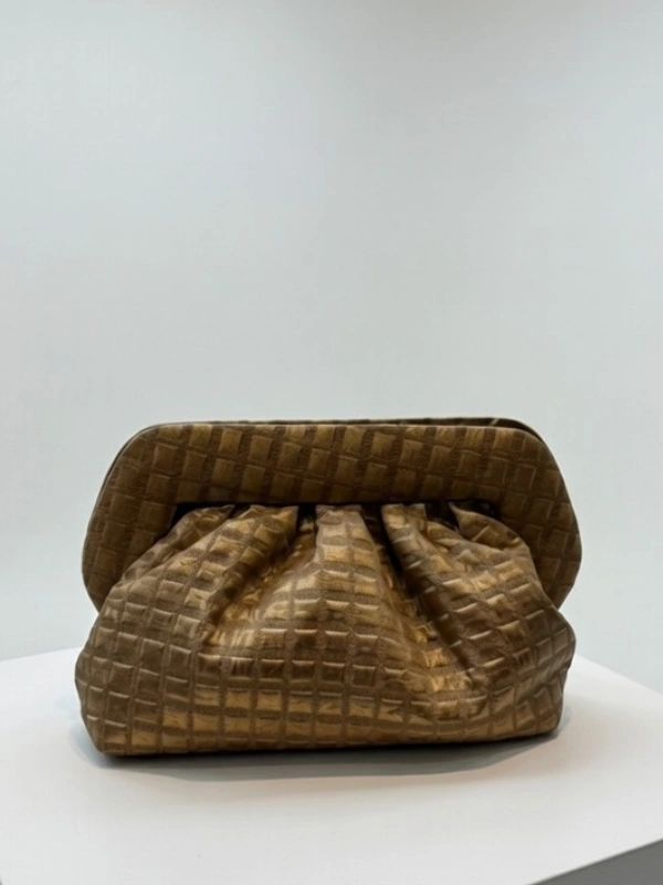 Pochette Doré Lumière ÏRTHY Brand﻿