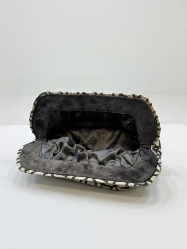 Pochette Graphique Élégance