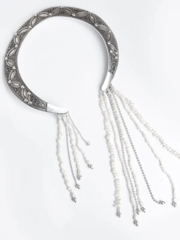 Waterfall-Pearl-Chocker-Yelli-jewels