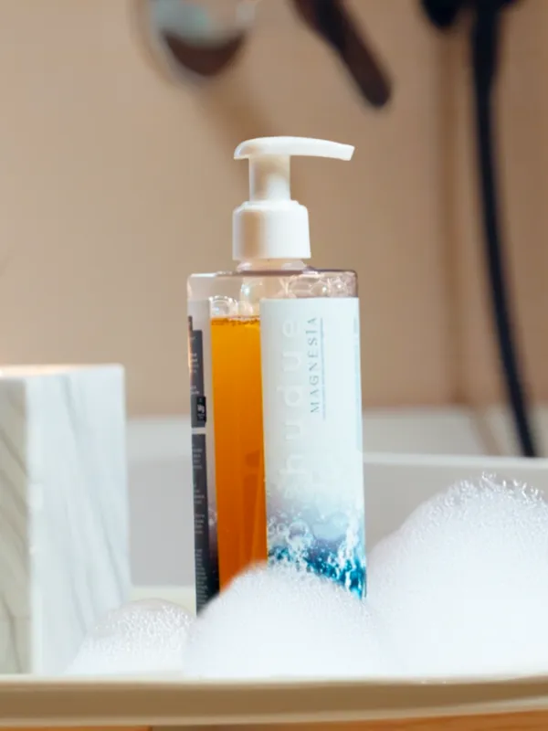 Huile-de-Bain-Douche-au-Magnesium-Nettoyante-Apaisante-Hudue