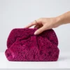 Pochette-Grande-velours-rose