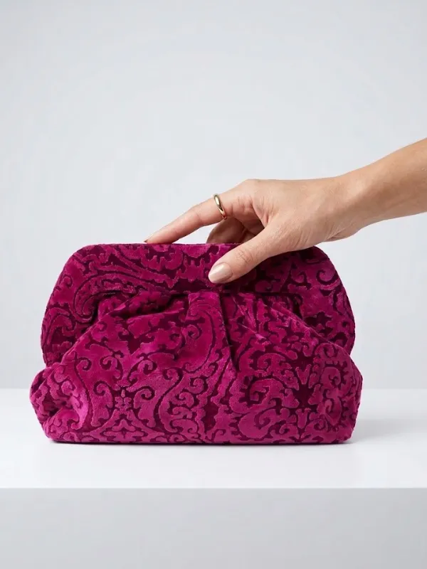 Pochette-Grande-velours-rose