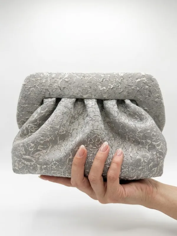 Pochette Moyenne Gris