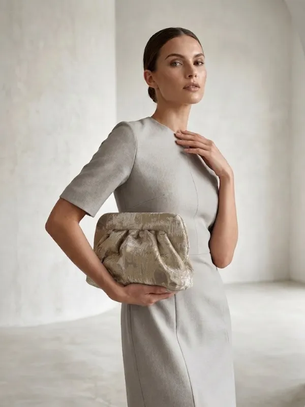 Pochette-Moyenne-Velours-beige