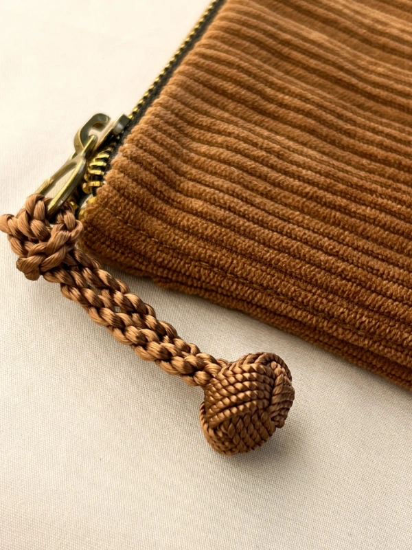 Elara Golden Brown – Image 3