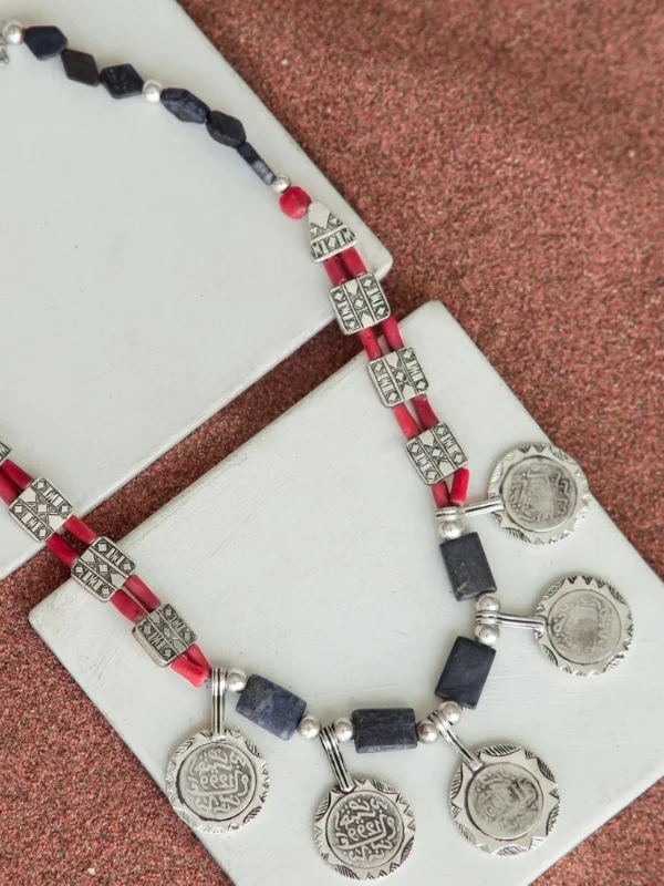 Collier de PIÈCES DE CORAIL BLEU – Image 3